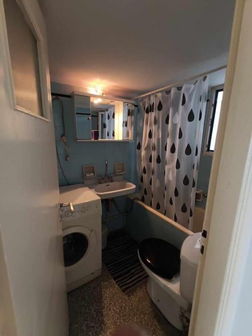 Appartement Marina Zea Piraeus Bagian luar foto