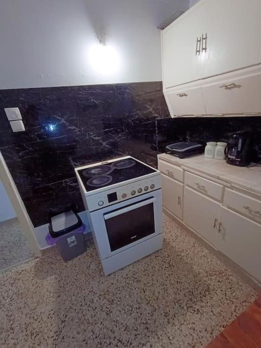 Appartement Marina Zea Piraeus Bagian luar foto