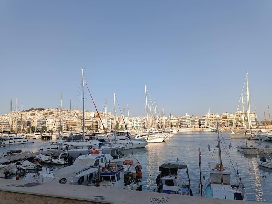 Appartement Marina Zea Piraeus Bagian luar foto
